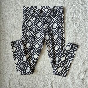 Aerie Black and White Women's Geometric Hi-Rise Leggings Yoga NWT